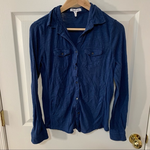 EUC Aeropostale Lightweight Button-up Shirt - Picture 1 of 4